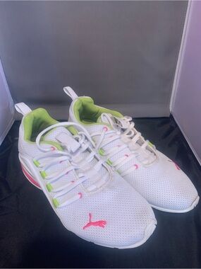 Puma Women’s Axelion Bright Sneakers